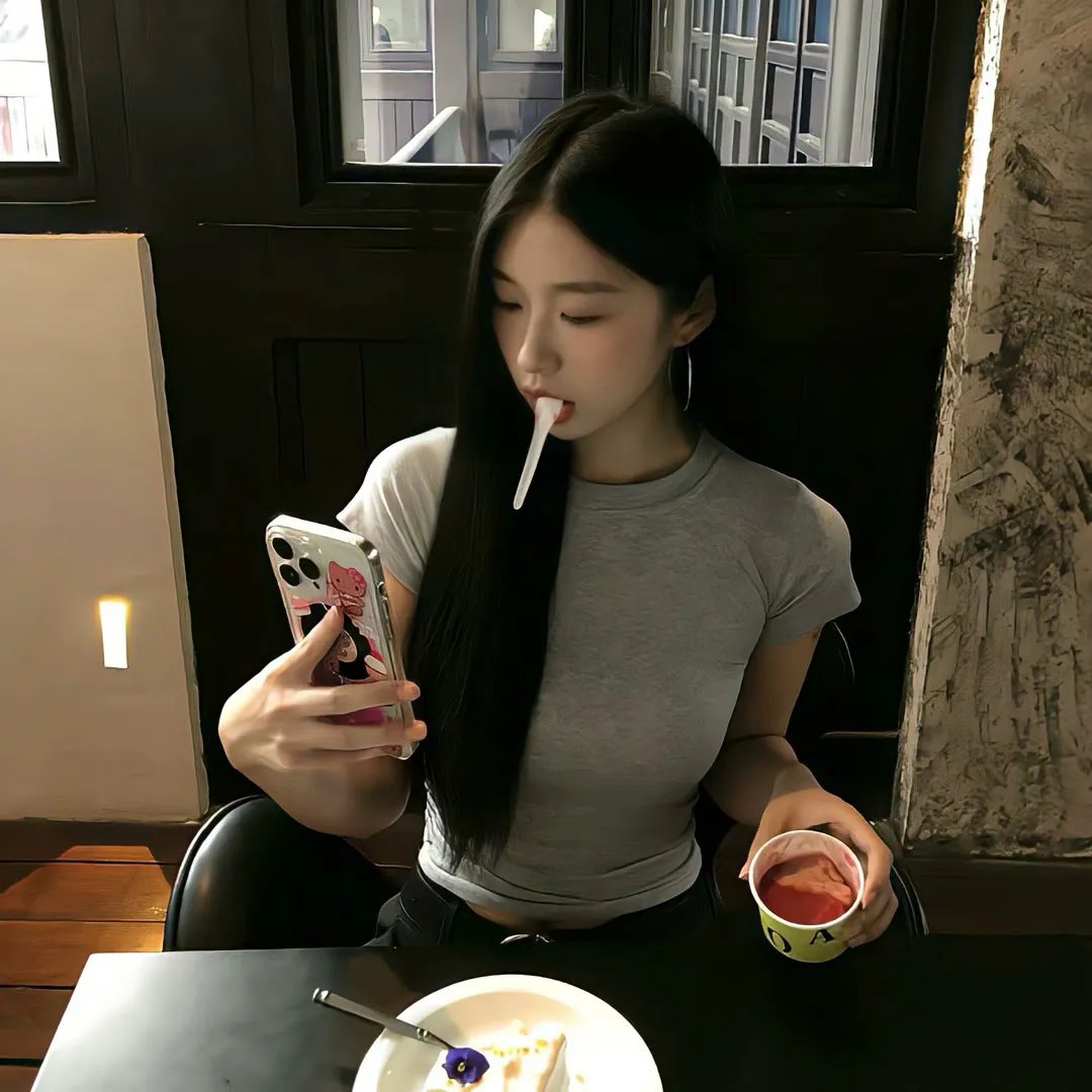 赖猫的狮子倒影